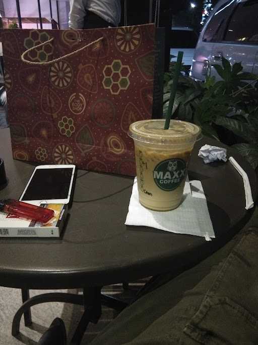 Maxx Coffee Mall Of Serang 5