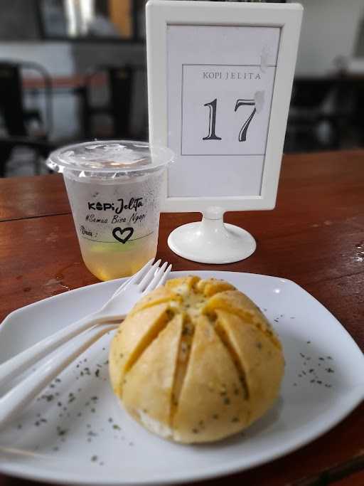 Kopi Jelita Cafe 5