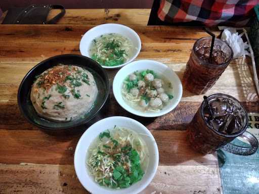 Kedai Bakso Mba Gendis 1