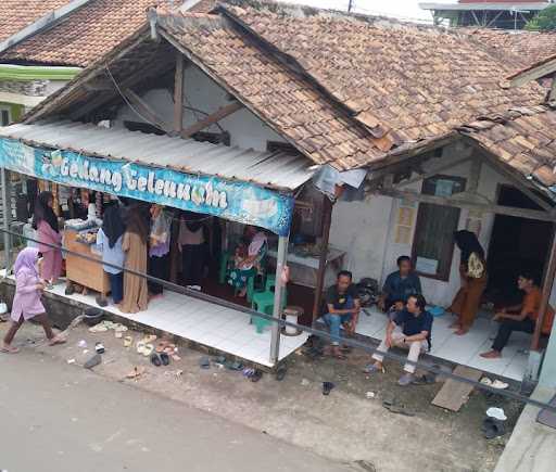 Nasi Uduk Dan Gedang Geleum Emak Izah 6