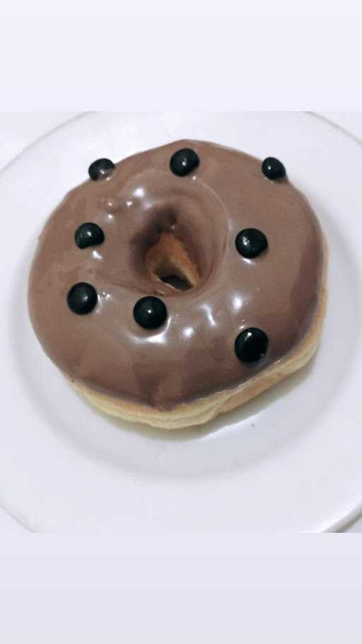 Arya Donuts 3