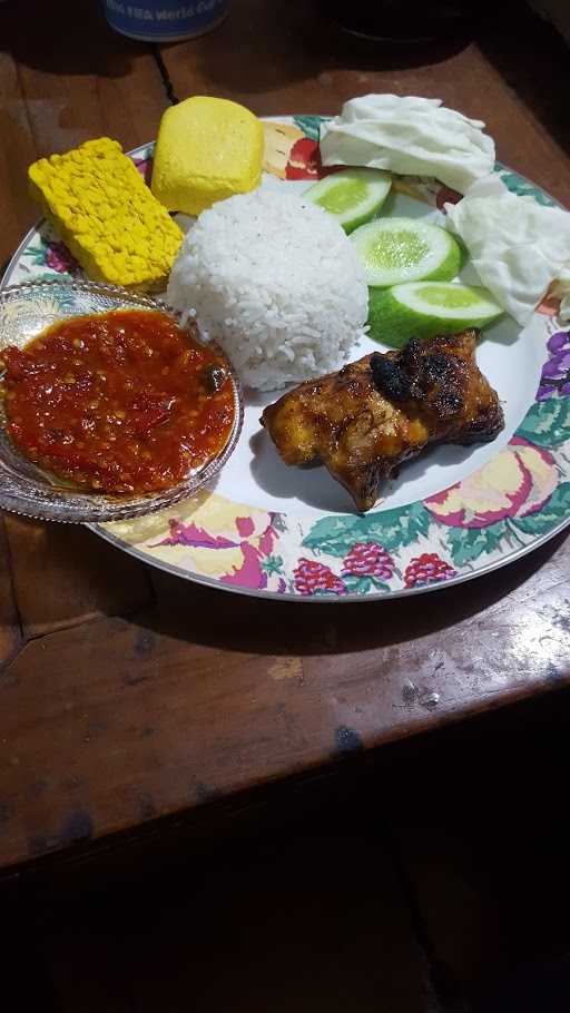 Ayam Penyet Mpo Minah 2