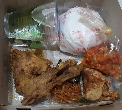 Ayam Penyet Surabaya Cipondoh 9