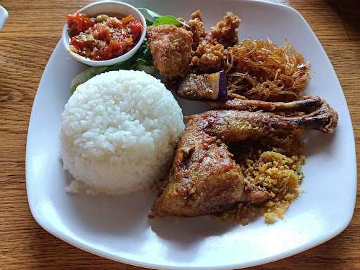 Ayam Penyet Surabaya Cipondoh 1