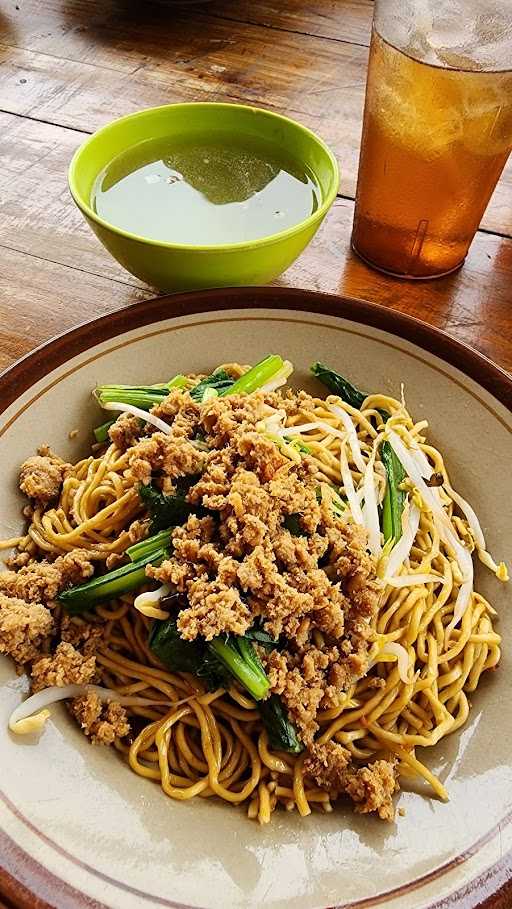 Bakmi Bangka Afu Green Lake City 1