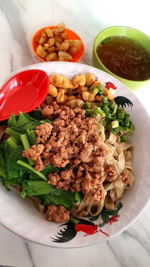 Bakmi Cemara Greenlakecity 1