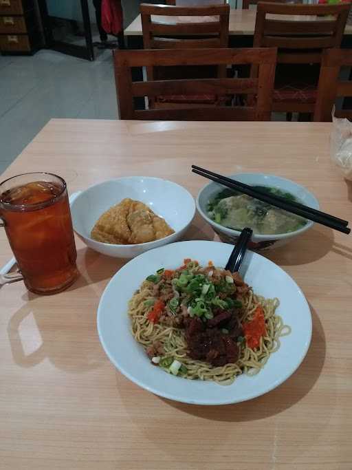 Bakmie Aloi - Green Lake City 5