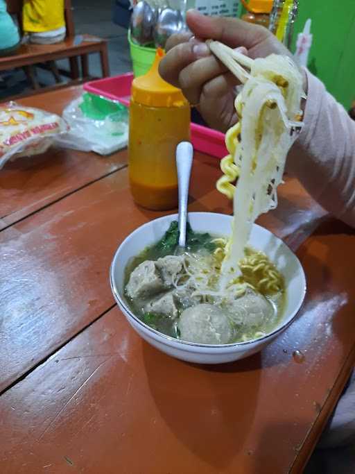 Bakso Balungan Pak Granat Cipondoh 4