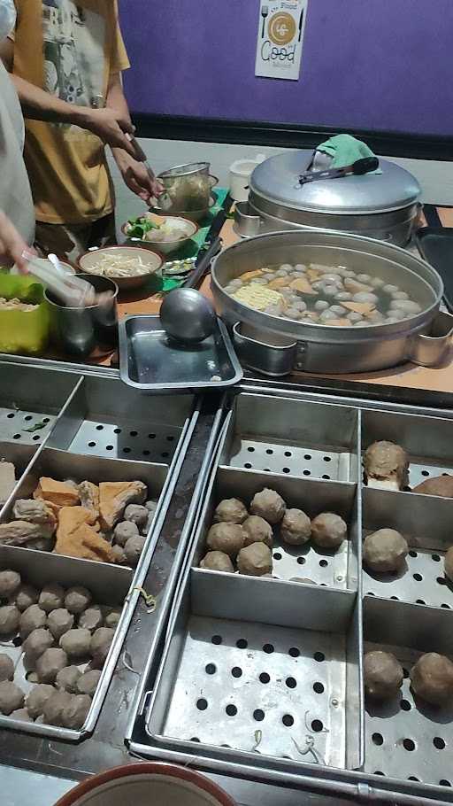 Bakso Gomez 9