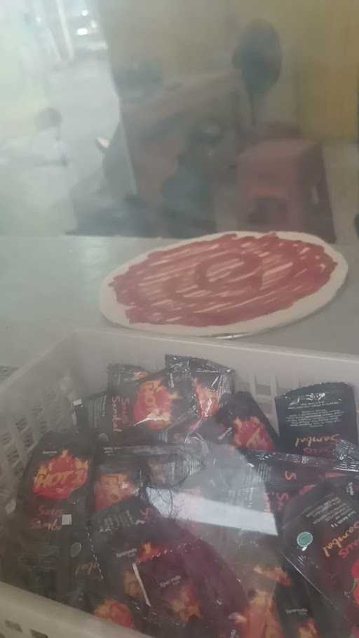 Et Veteran Pizza Poris Indah 3