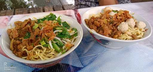 Mie Ayam Azriel Sobar 3