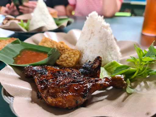 Pondok Ayam Bakar Cianjur 7