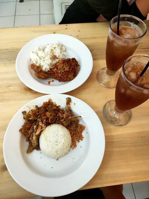 Warung Nasi Sunda Mak Emay 1