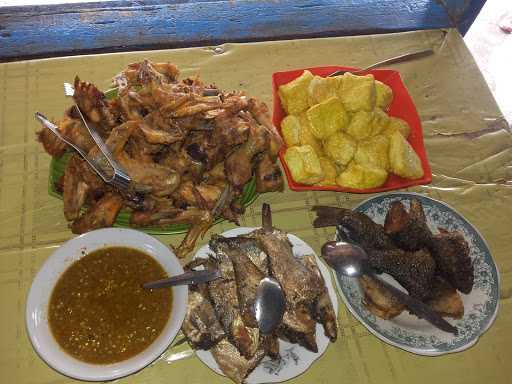 Rumah Makan Timbel Ayam Kampung 8