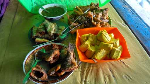 Rumah Makan Timbel Ayam Kampung 10