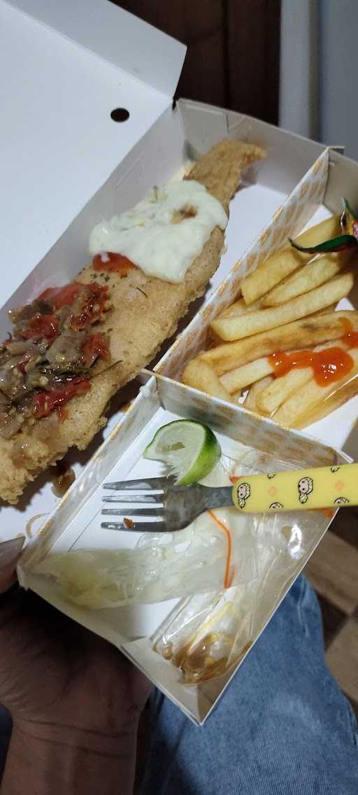 Fish Streat Taman Jajan Bintaro 3