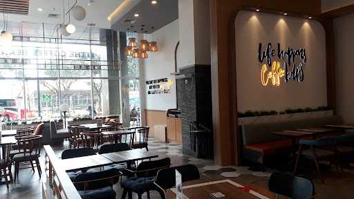 The Coffee Bean & Tea Leaf Transpark Bintaro 8