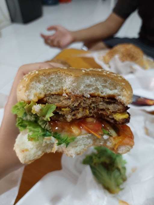 Burger Gembul 10