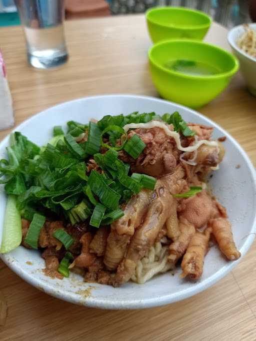 Mie Ayam Brutal Nini 7