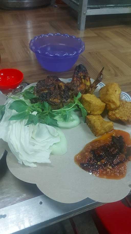 Pecel Lele Nasi Uduk Poppy 6