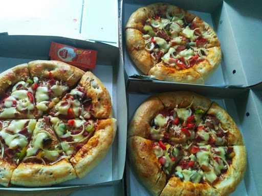 Pizza Hut Delivery - Phd Indonesia 10