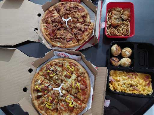 Pizza Hut Restoran 1