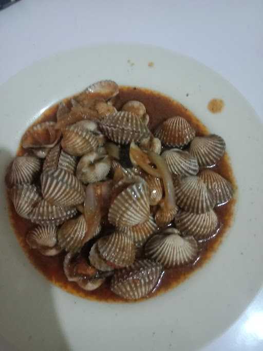 Pondok Seafood Tumpah Jupe 1