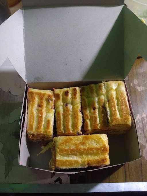 Roti Bakar Mas Bontot 1