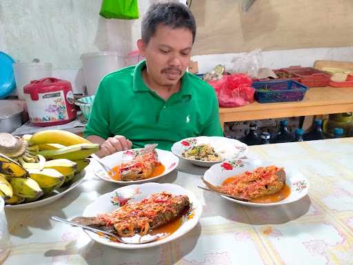 Warung Mpok Masnah 1