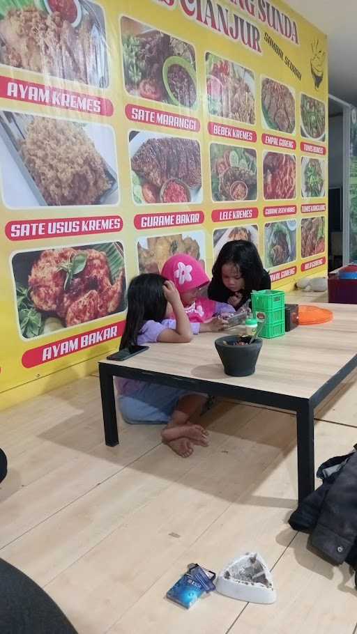 Warung Nasi Riung Sunda 10