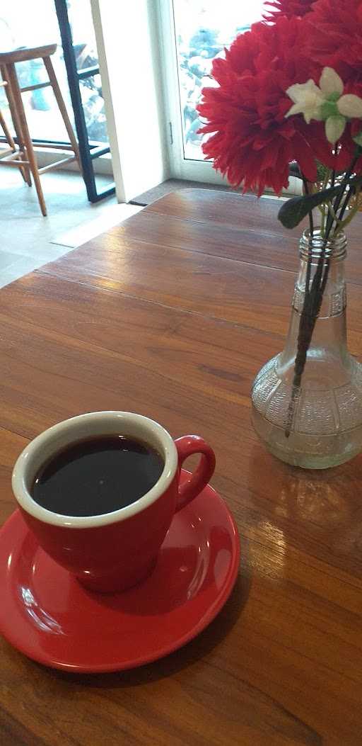 Ayya Coffee And Eatery 5