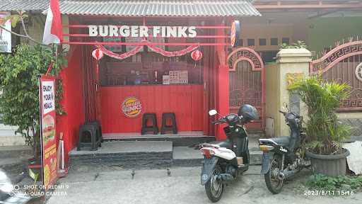 Burger Finks Cempaka Putih Rempoa 2