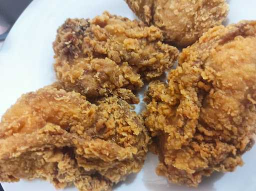 Hisana Fried Chicken Cireundeu 7