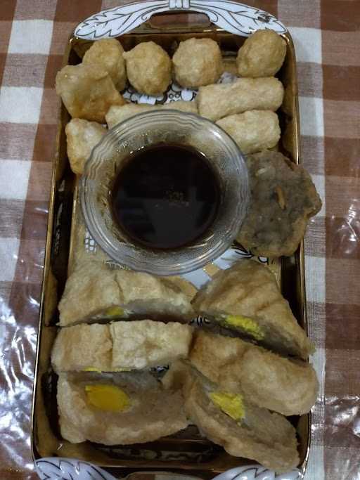 Pempek Palembang Asli Ci' Evi 10