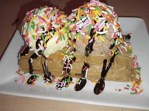 Rumah Ice Cream Bintaro 2