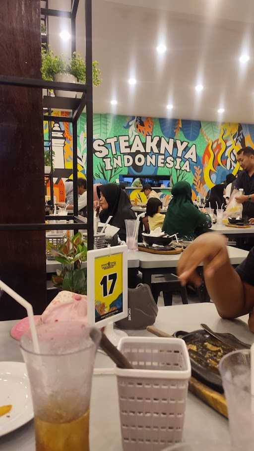 Waroeng Steak & Shake Ciputat Jakarta 10