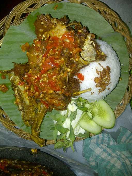 Warung Pedess Neng Salwa 7