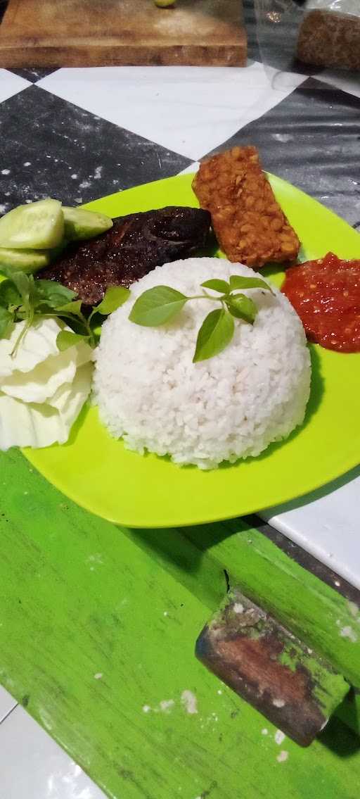 Pecel Ayam Lele Naufal 5