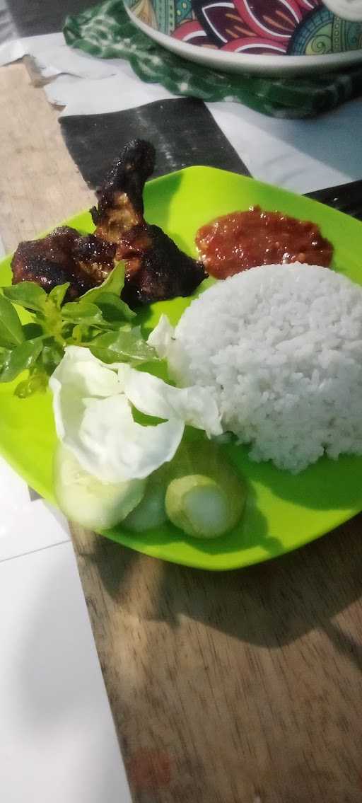 Pecel Ayam Lele Naufal 4