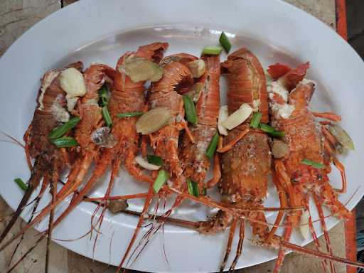 Rm Seafood Ujung Genteng 4