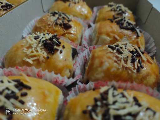 Queena Snack & Pastry 10