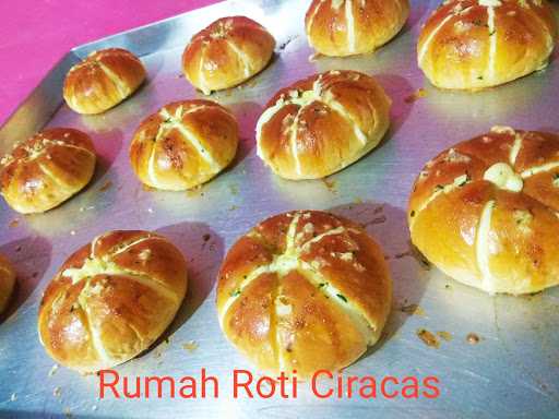 Rumah Roti Ciracas 10