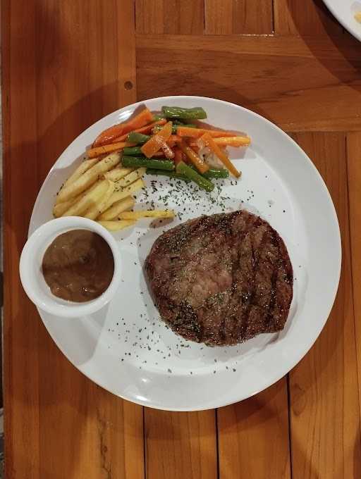 Home Steak Cibubur 9