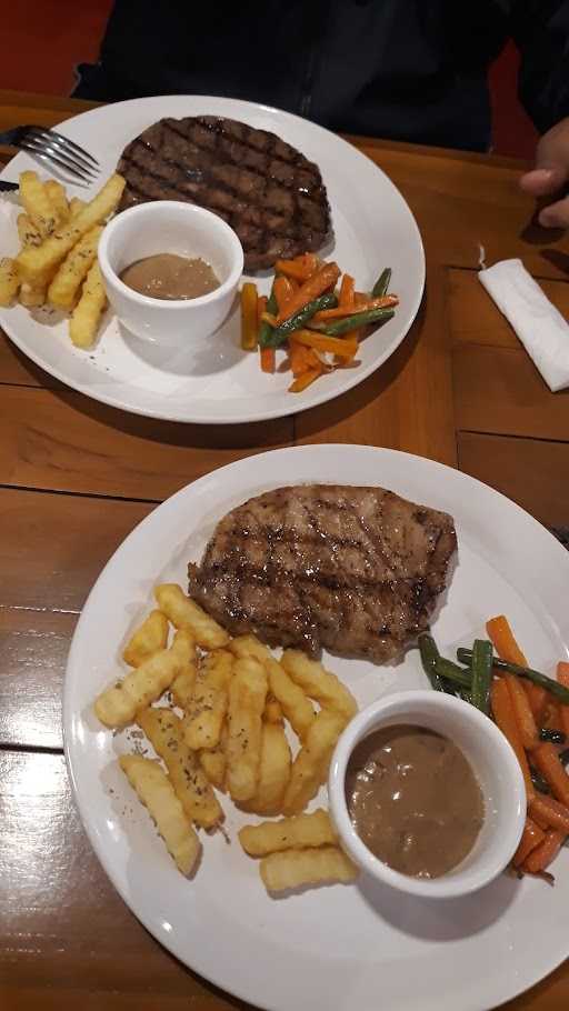 Home Steak Cibubur 7