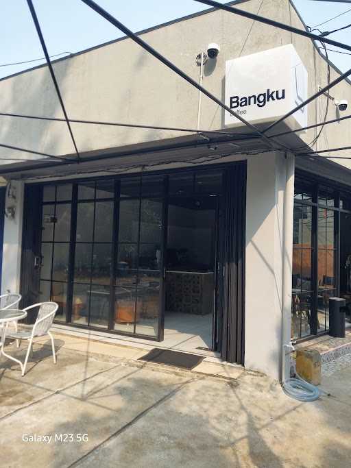 Bangku Coffee 10