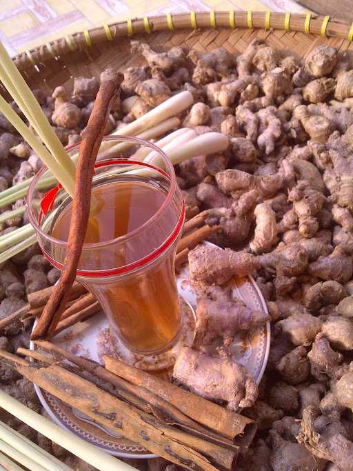 Warung Gerobak Susu Jahe&Rondhe Pak Yan 1