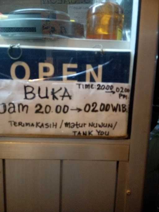 Warung Gerobak Susu Jahe&Rondhe Pak Yan 10