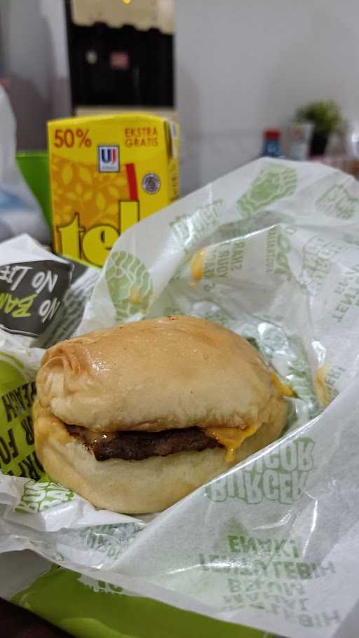 Burger Bangor Kelapa Dua Wetan 3