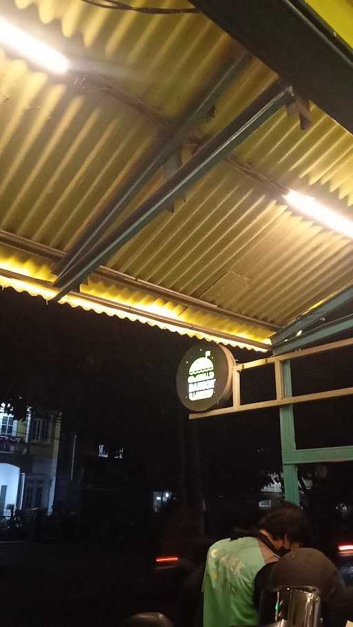 Burger Bangor Kelapa Dua Wetan 9