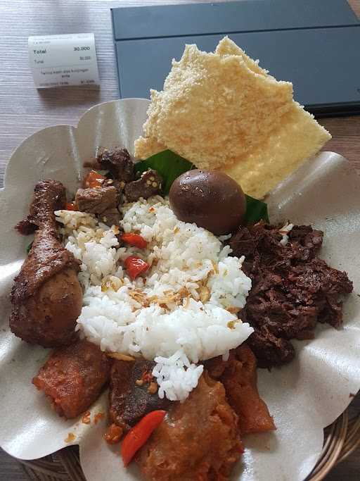 Gudeg Mercon Angkringan Eyang Mamah 1